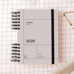AGENDA 2026 MIQUELRIUS "BACK TO BASICS" SEMANA VISTA 15,5x21,3cm CATALÁN